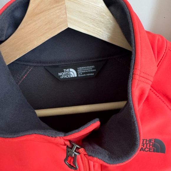 The North Face Women Apex Bionic 2 Jacket Small - Picture 8 of 10